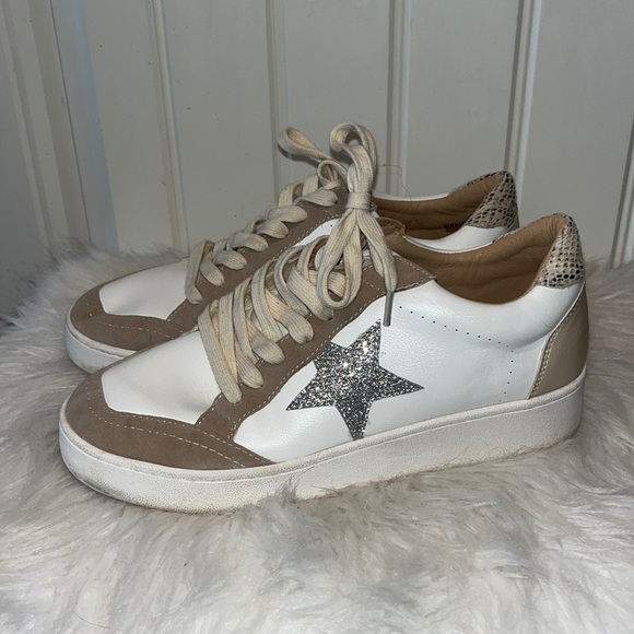OASIS Society Irene Glitter Star Sneaker Taupe size 7.5 - Picture 1 of 13